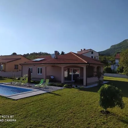 וילה Villa Roc *